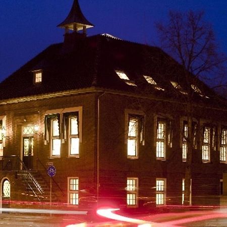 Raadhuis Dinther Suites Heeswijk-Dinther ภายนอก รูปภาพ