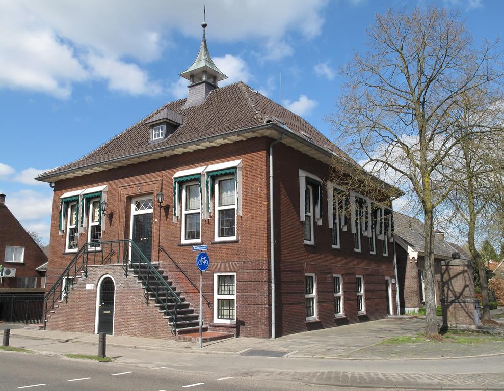 Raadhuis Dinther Suites Heeswijk-Dinther ภายนอก รูปภาพ