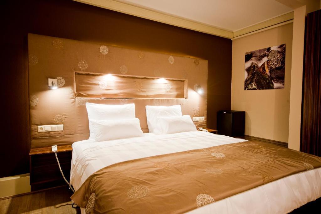 Raadhuis Dinther Suites Heeswijk-Dinther ห้อง รูปภาพ