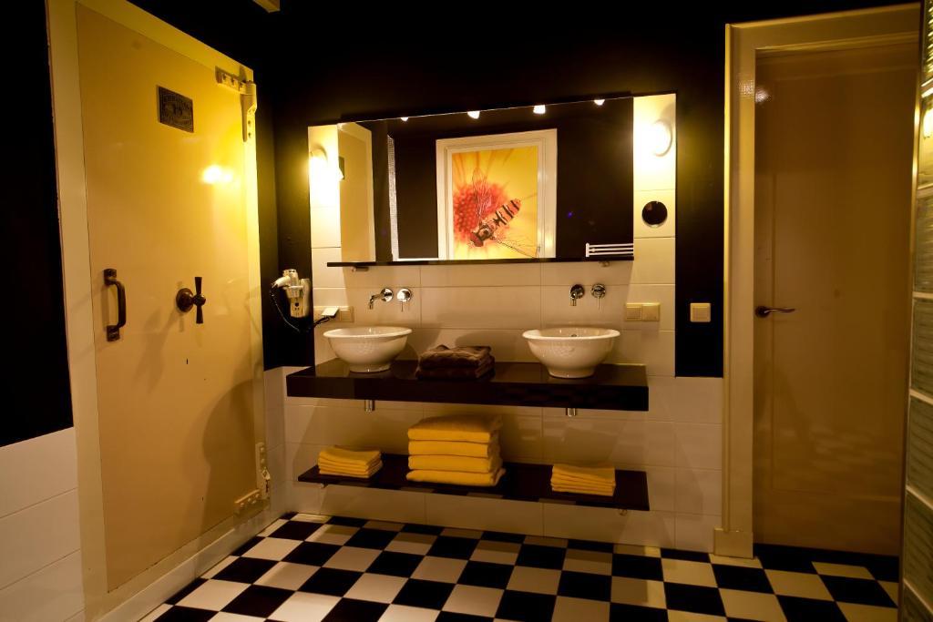 Raadhuis Dinther Suites Heeswijk-Dinther ห้อง รูปภาพ