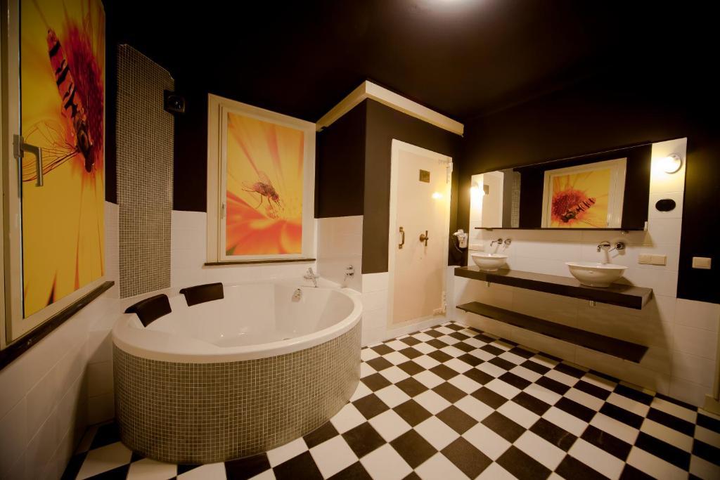 Raadhuis Dinther Suites Heeswijk-Dinther ห้อง รูปภาพ